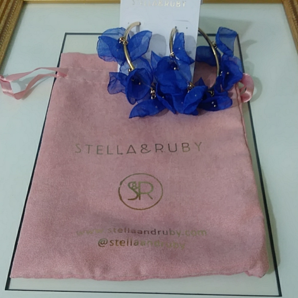 - - Stella & ruby earring - Picture 5 of 5